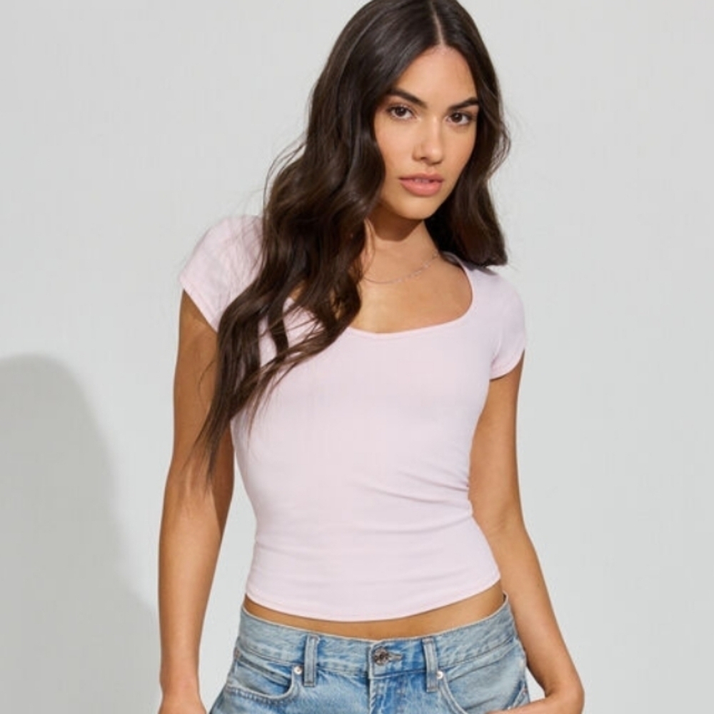Garage Sleek Sweetheart Tee Size Large Light Pink Fitted T-shirt NWT Feminine